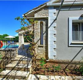 3 bedroom villa with pool in Kassiopi, Corfu, sleeps 6